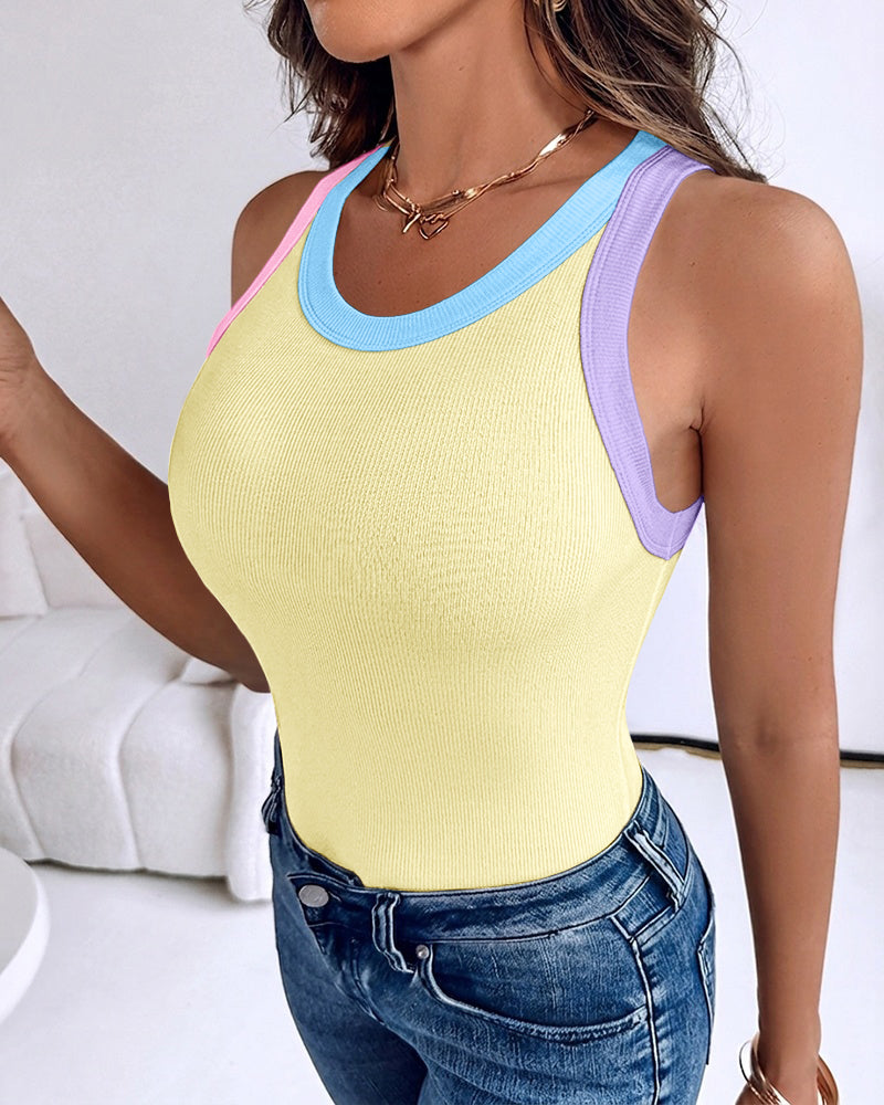 Women's Contrast Trim Ribbed Tank Top Slim Fit Sleeveless Round Neck Basic Camisole for Streetwear & Layering