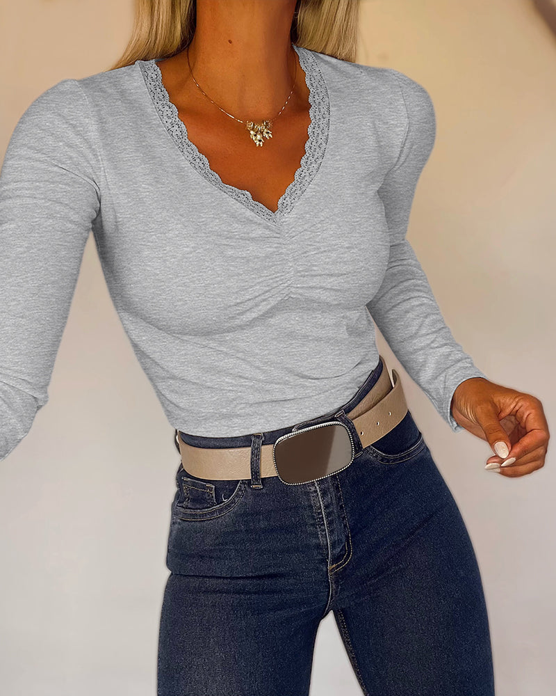 Women's Lace V Neck Ruched T Shirt Slim Fit Long Sleeve Tee Casual Elegant Top