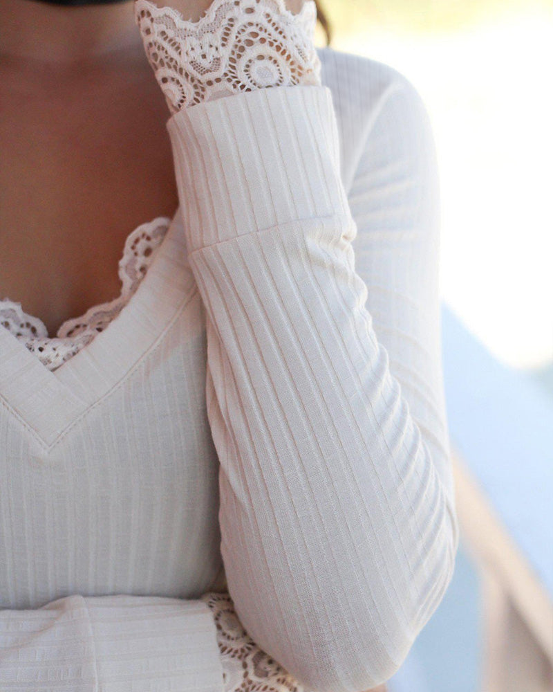 Women's Ribbed Knit Top French V Neck Lace Trim Long Sleeve Shirt Slim Fit Elastic Blouse